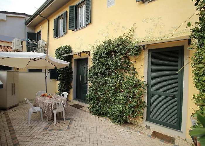 Holiday home Villino Lidia Viareggio