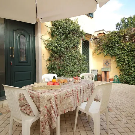 Villino Lidia Holiday home